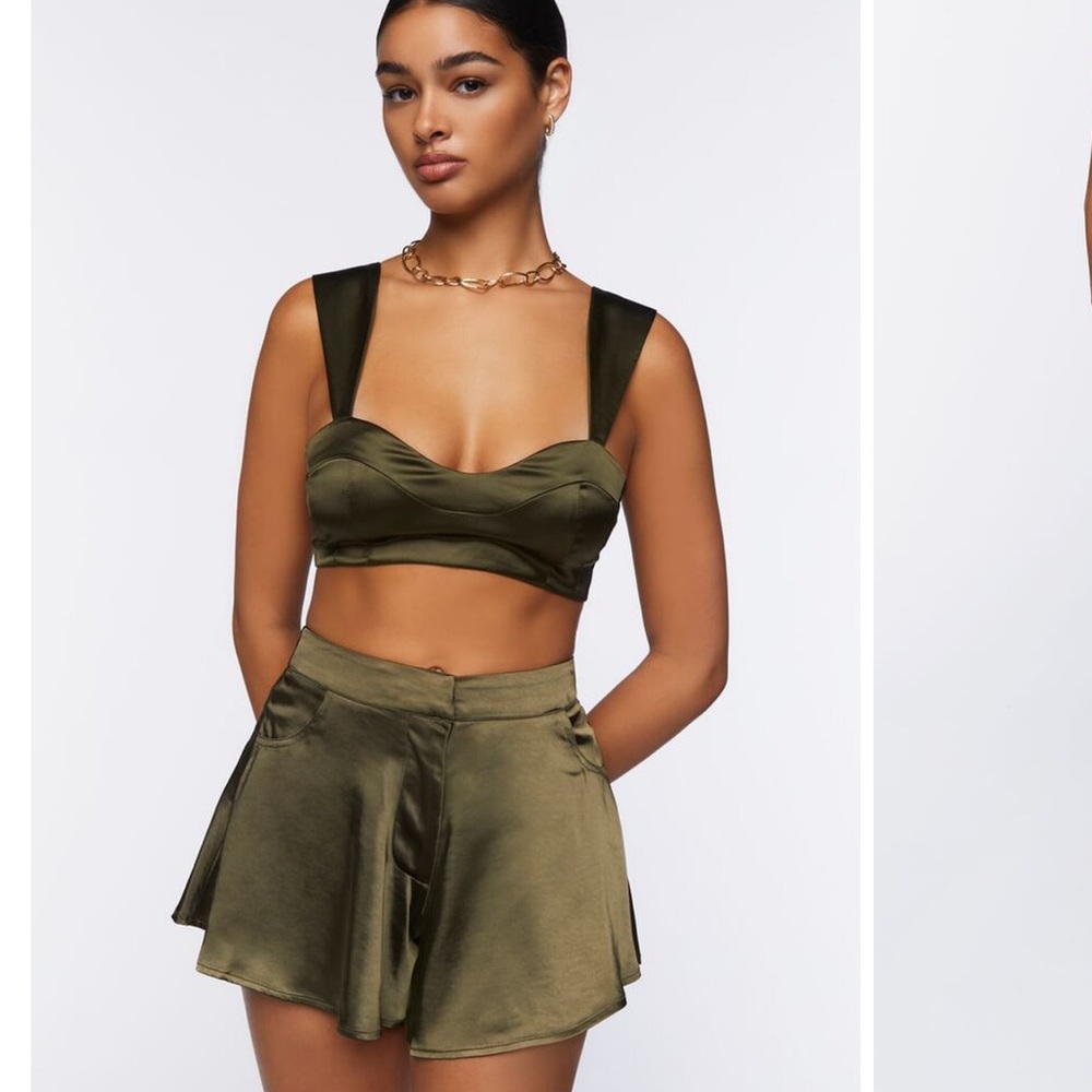 NWT F21 Green Satin Shorts Women’s Size Medium